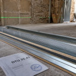 Plafond autoportant distance max selon DTU 25.41, rails et montants métalliques