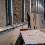 Portée maximum plafond autoportant m48 : 2,35 m, entraxe 50 cm